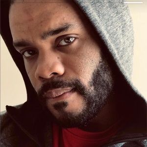 Meet your Posher, Cliff